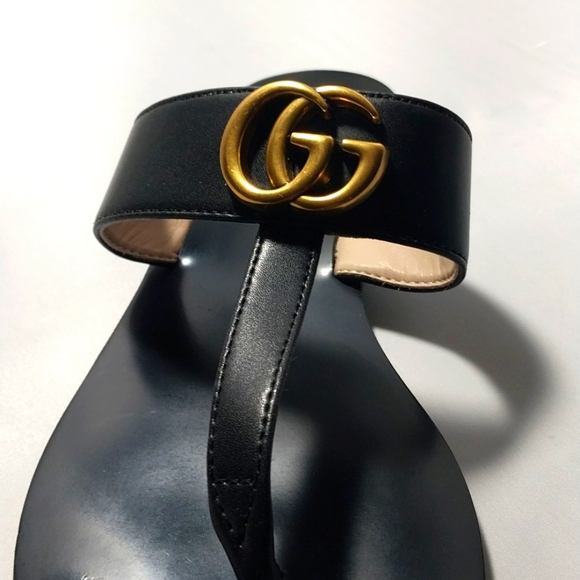 GUCCI Women's thong sandal with Gold Double G Black leather sz 41 11M - Picture 2 of 7